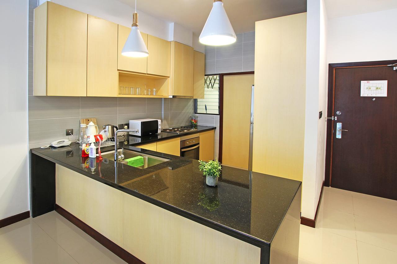 Bernard Holiday Home @ Imperial Suites クチン エクステリア 写真