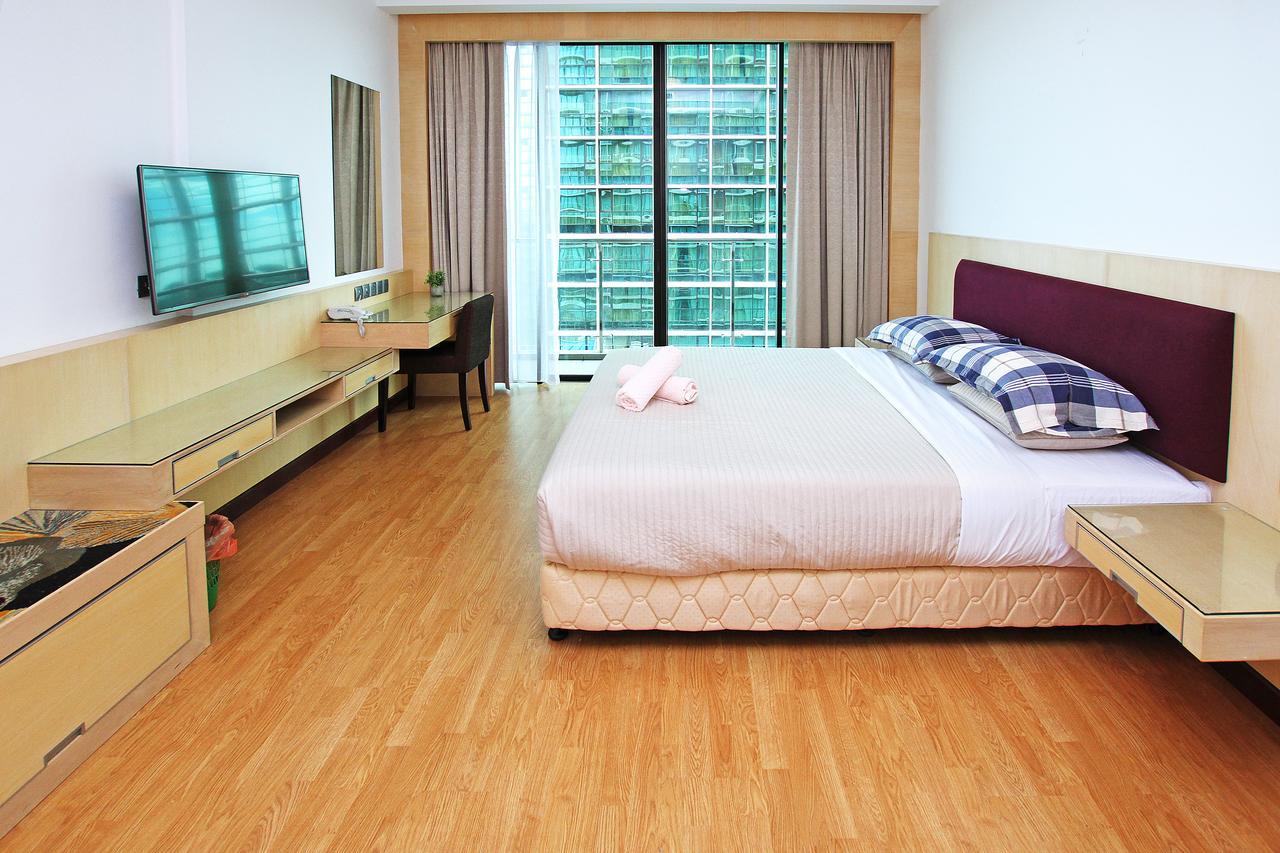 Bernard Holiday Home @ Imperial Suites クチン エクステリア 写真