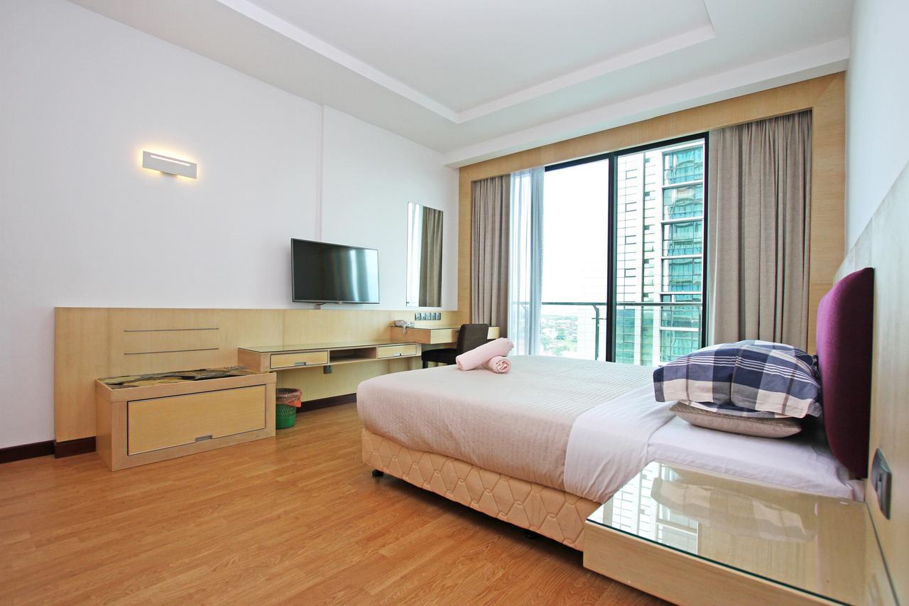 Bernard Holiday Home @ Imperial Suites クチン エクステリア 写真