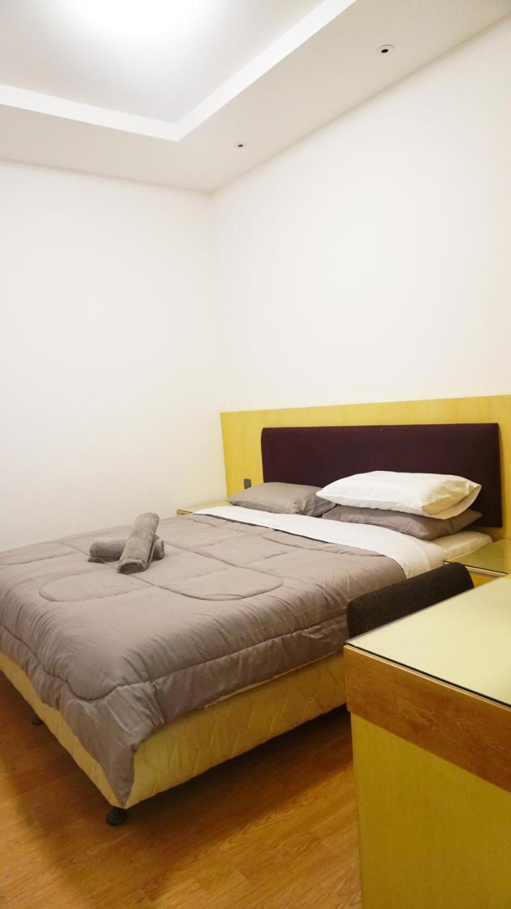 Bernard Holiday Home @ Imperial Suites クチン エクステリア 写真